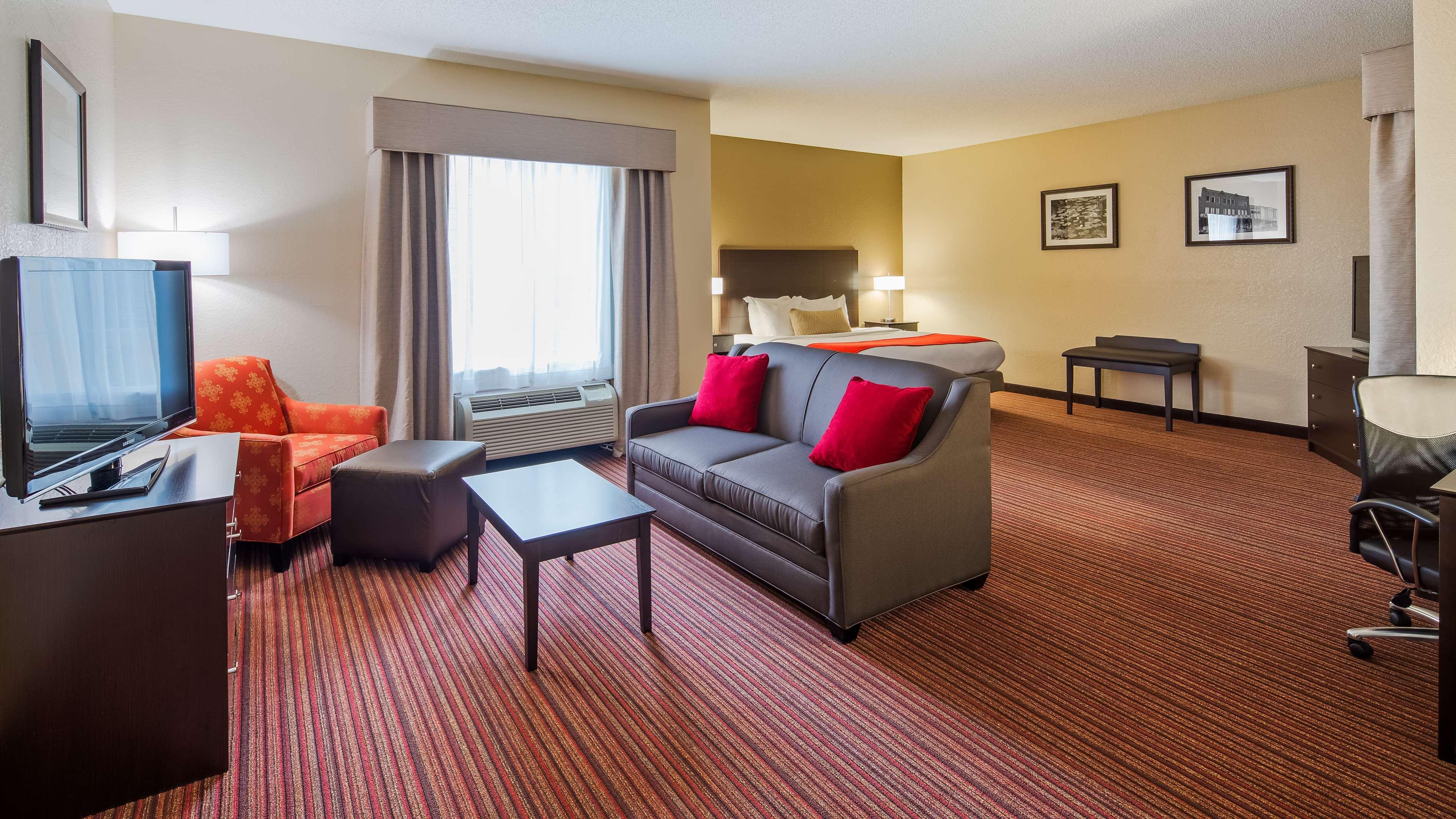 Best Western Plus Bradbury Inn And Suites Waycross Exterior foto